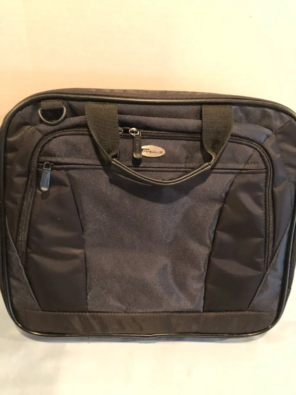 NWOT Targus Laptop Bag with Carry Strap - Blue & Black #G3